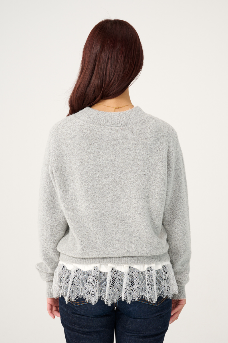 クラウドチームVERY堀莉奈の[VERSEAU]レースレイヤードニットコーデ