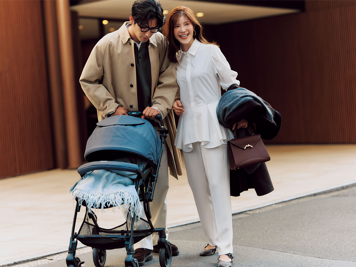 ルフィルの白ペプラムブラウスとサヴィルサヴィの白パンツのキレイめホワイトコーデ