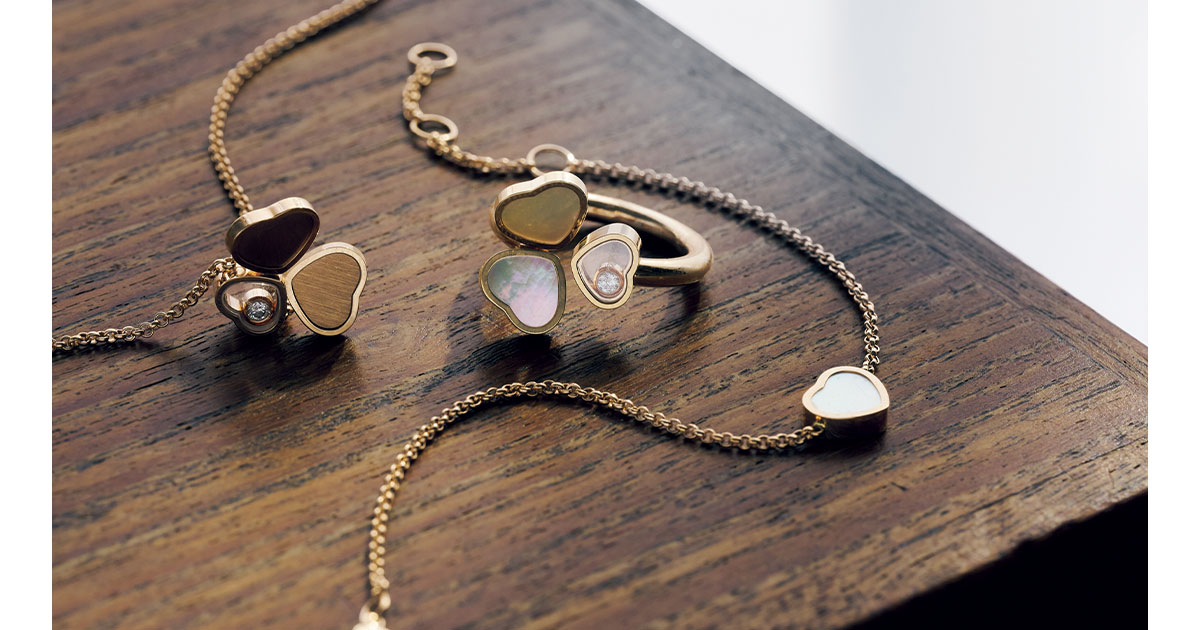 ショパールのハートモチーフのブレスレットとリングとネックレス