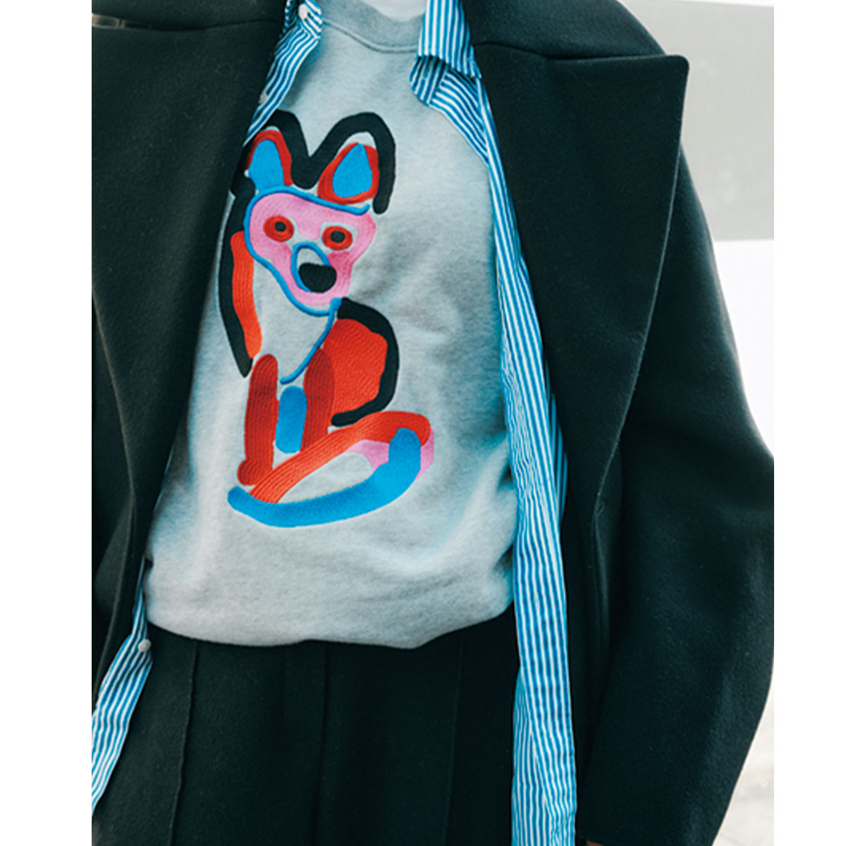 桃井真由さんのメゾン キツネのスウェット