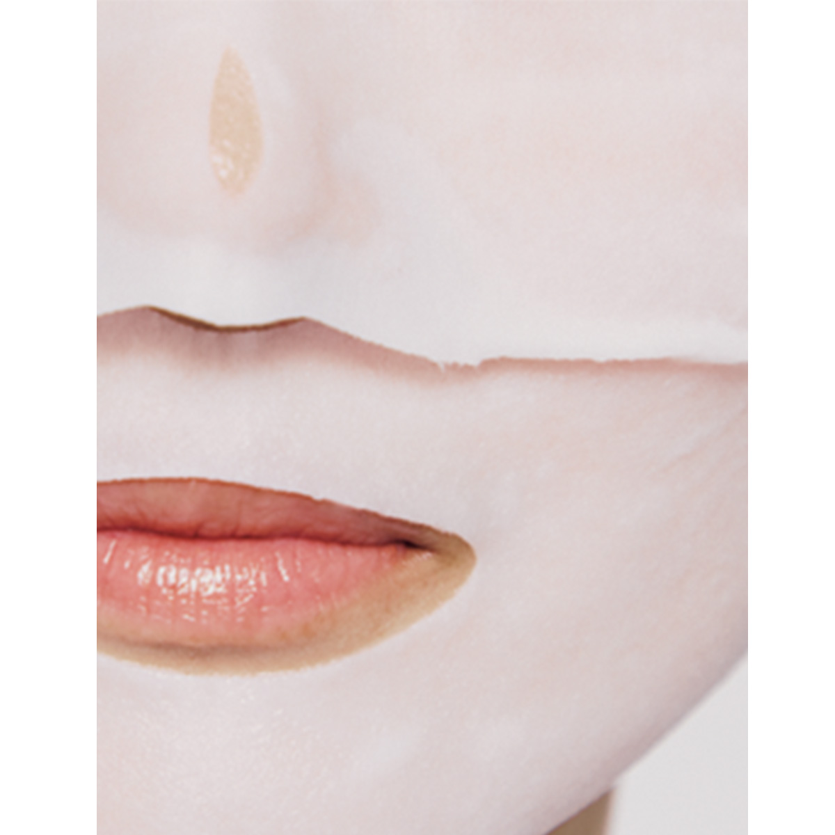 口周りの寄りカット