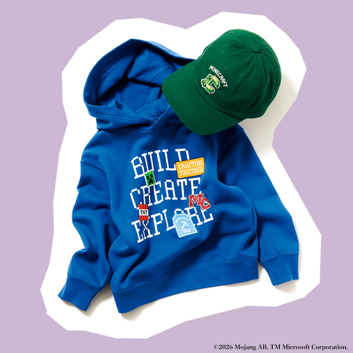 ユニクロとマインクラフトのコラボのキッズスウェットパーカとキャップ
