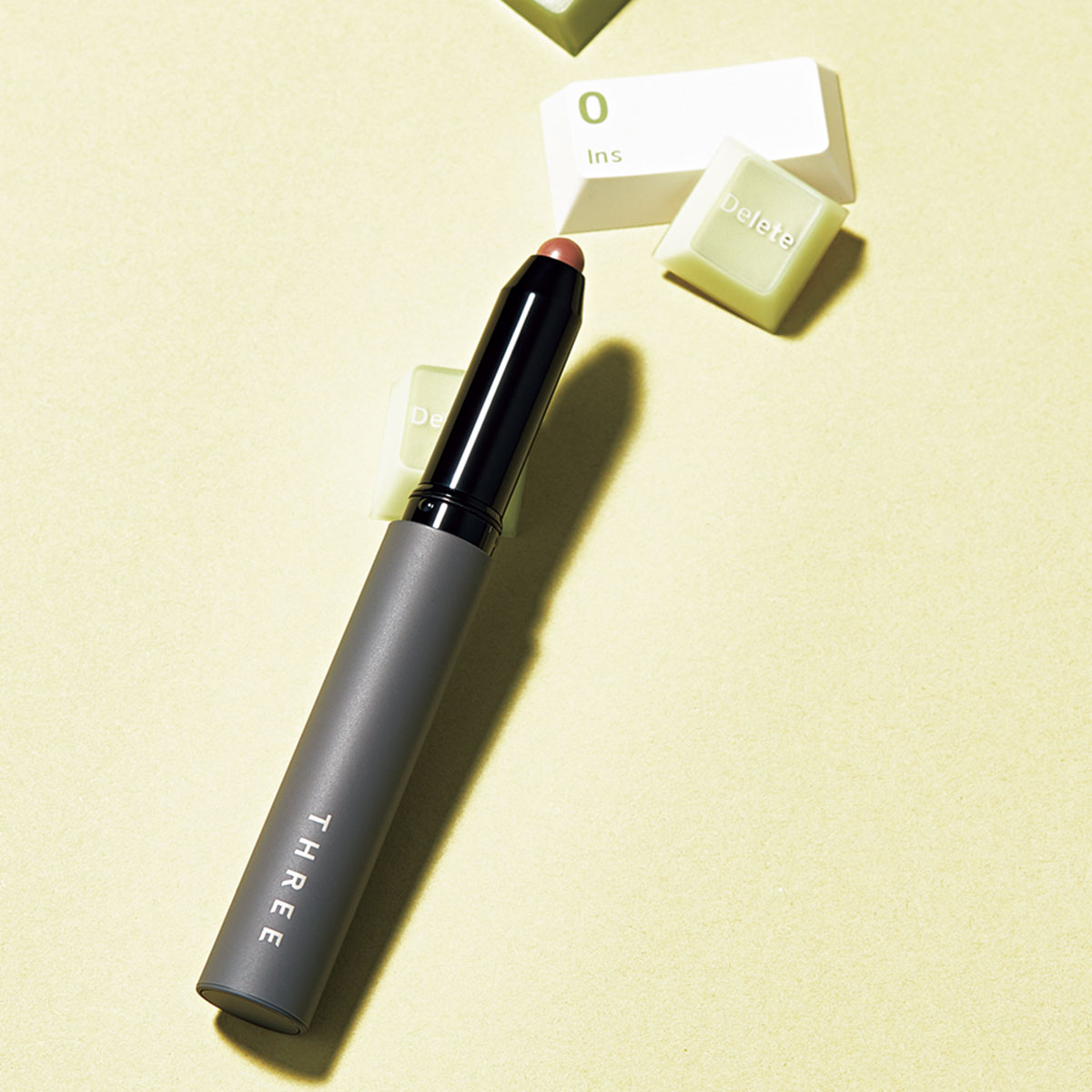 THREE ディメンショナル シェイディングワンド