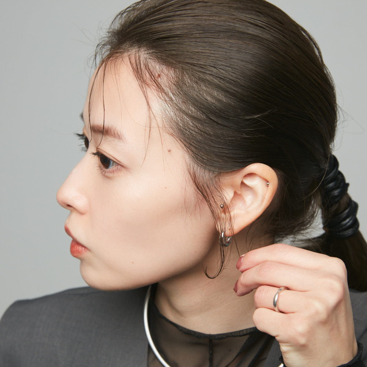 ワイヤーポニーを使ったヘアアレンジ