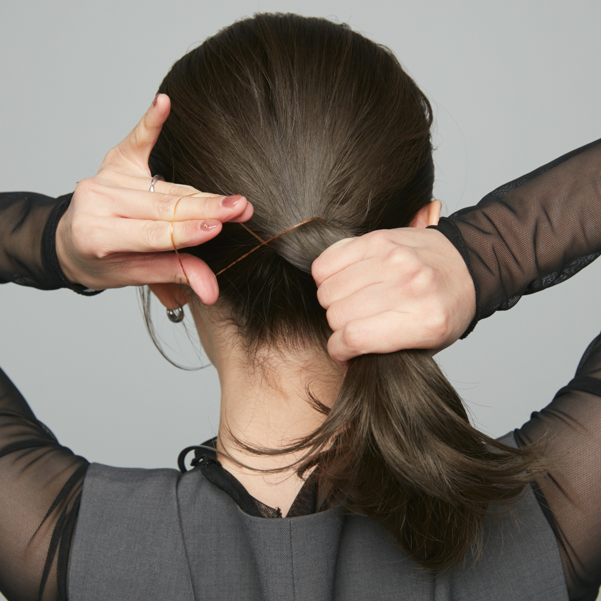 ワイヤーポニーを使ったヘアアレンジ