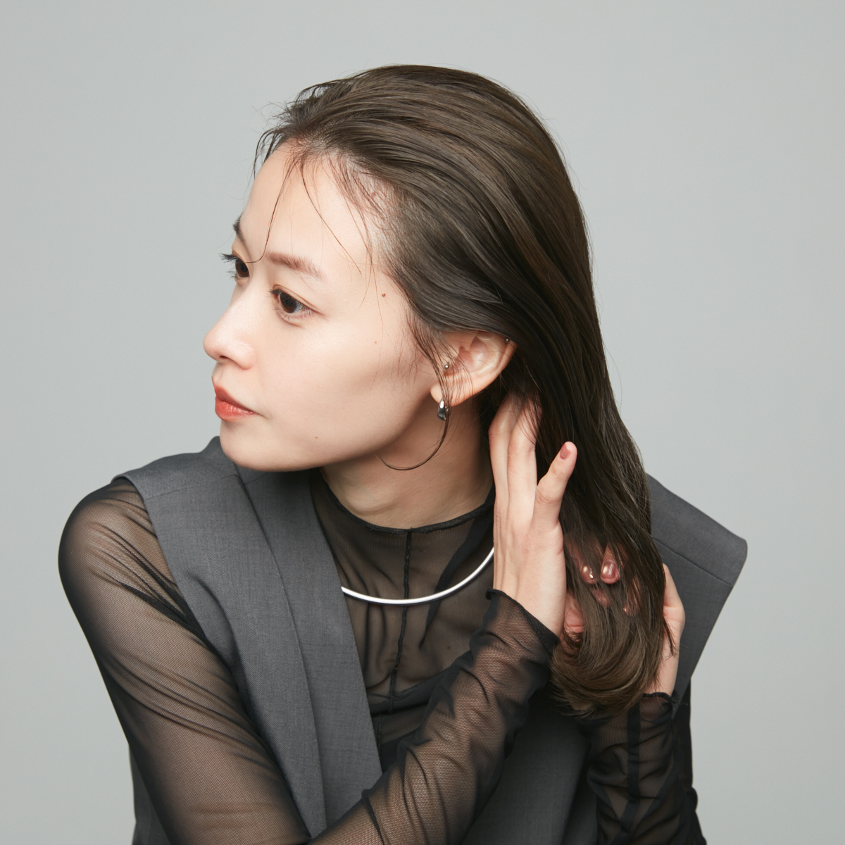 ワイヤーポニーを使ったヘアアレンジ