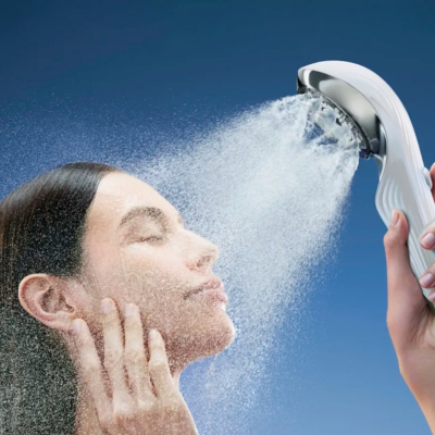 ゴシゴシ洗うより時短で美髪に！シャワーヘッドで『洗い流しの質』が変わる