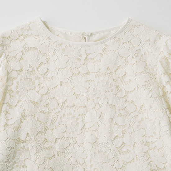 [THREE SQUARE]ペプラムレースブラウス