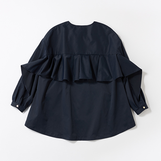 THREE SQUARE]バックフレアコート