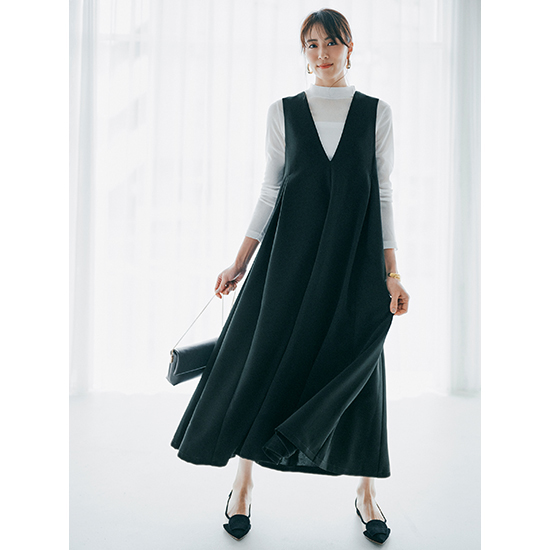 [THREE SQUARE]Vネックフレアジャンパースカート
