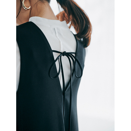 [THREE SQUARE]Vネックフレアジャンパースカート