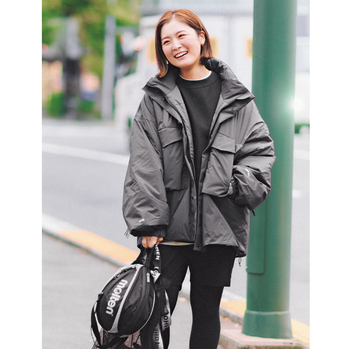 スポーティママのカジュアルコーデに注目