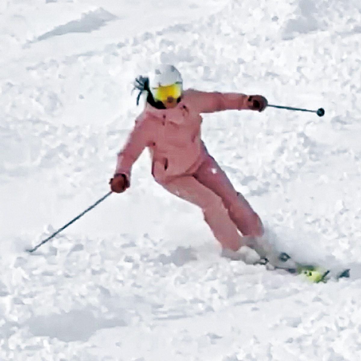 スキーを子供と楽しむVERYママ