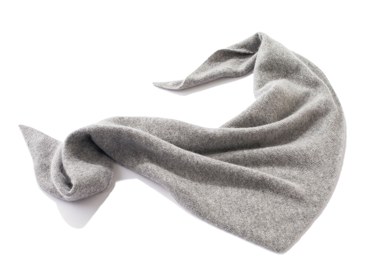 ASAUCE MÊLERのニット三角ストール