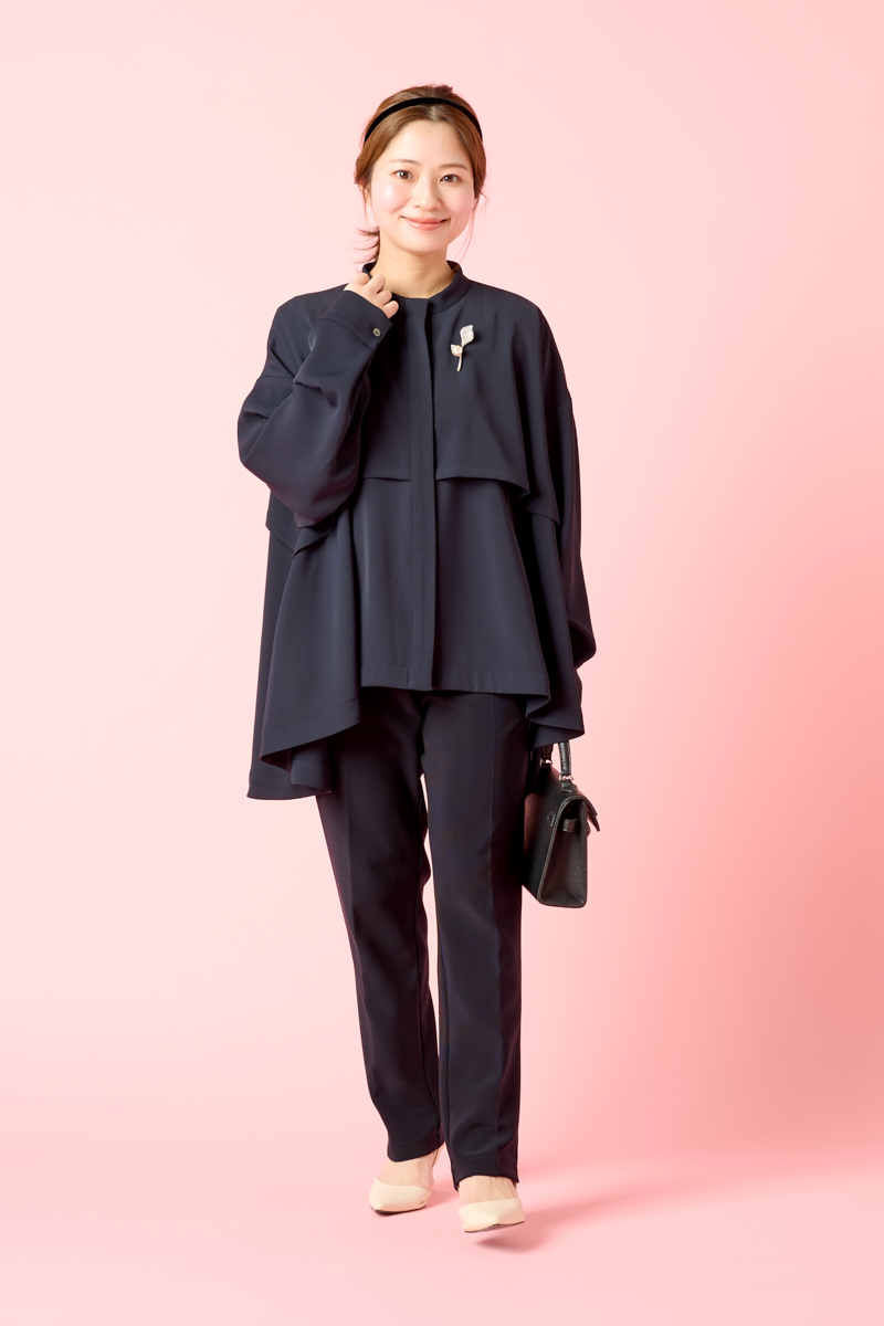 クラウドチームVERY小林千尋の卒入園・卒入学ネイビーブラウスコーデ