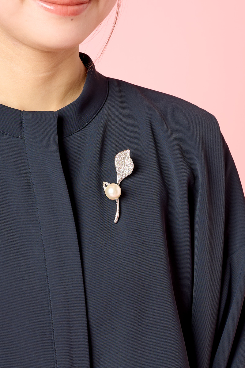 クラウドチームVERY小林千尋の卒入園・卒入学ネイビーブラウスコーデ