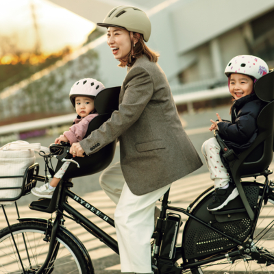 雨の日も風の日も涙の日も！ママたちの【電動アシスト自転車】