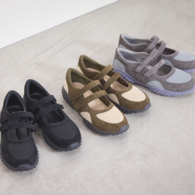 歩きやすさ抜群【GU】の2990円「バレエスニーカー」がママの春夏に便利すぎる