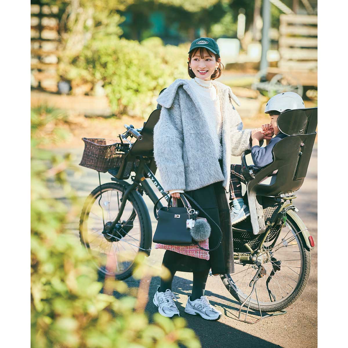 自転車ママのオシャレコーデ