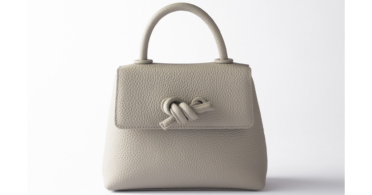 VASICのニュアンスカラーのワンハンドルバッグ