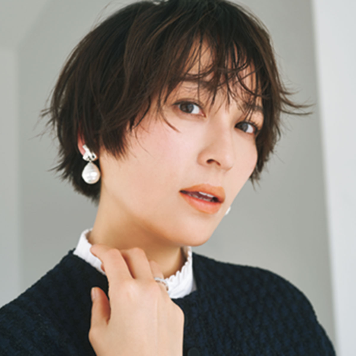 ショートカットの青木裕子さん