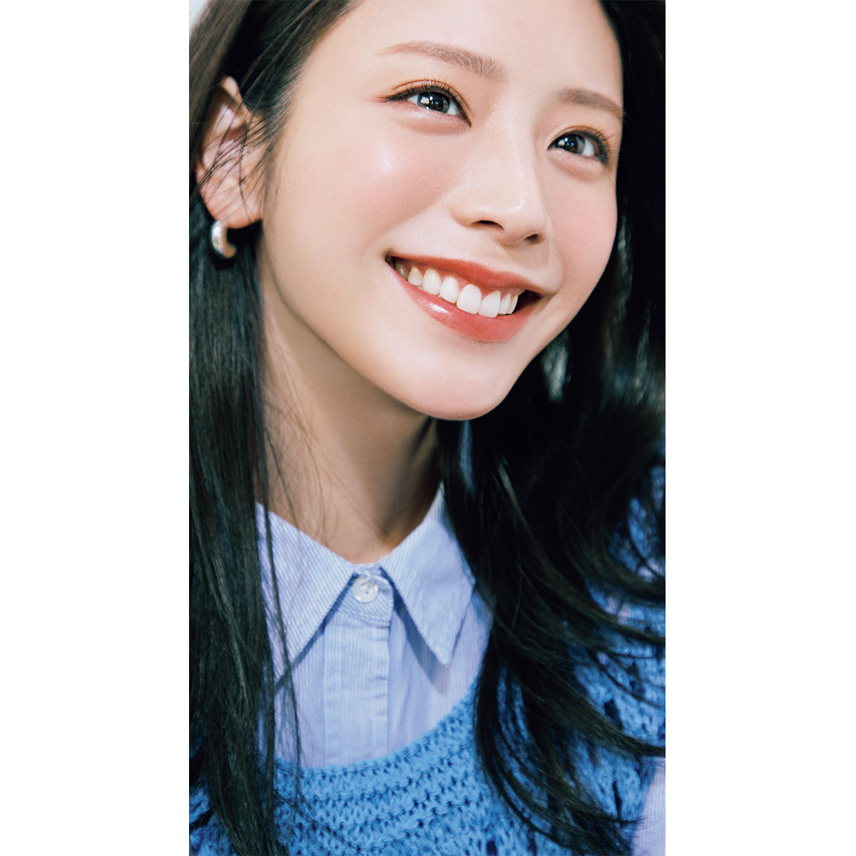 ザ リクイド ファンデーション eをつけたモデルのオフの日メイク