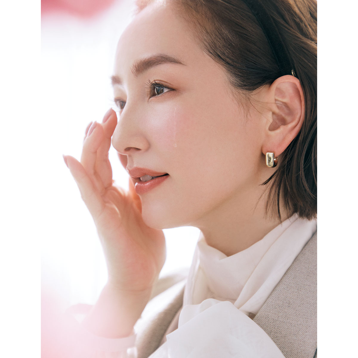 泣いても崩れないメイクのイメージカット