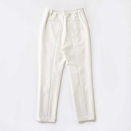 [THREE SQUARE]美脚ストレッチパンツ