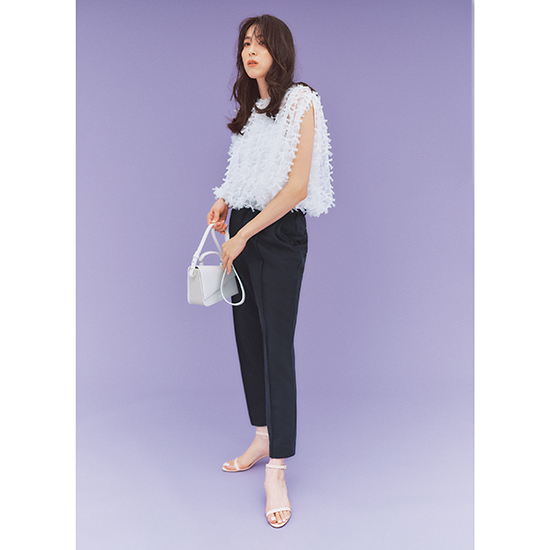 [THREE SQUARE]美脚ストレッチパンツ