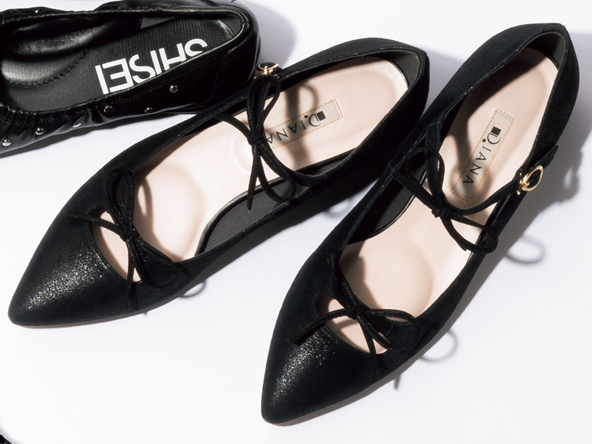 ダイアナのバレエコアな黒シューズ