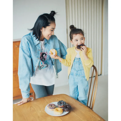 春コーデ【デニムジャケット】を羽織るだけでTシャツ×レギンスもサマ見え！