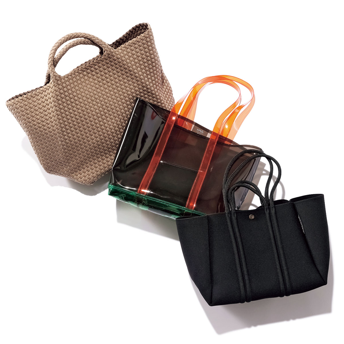 夫婦で兼用しやすいシンプルな大容量トートバッグ