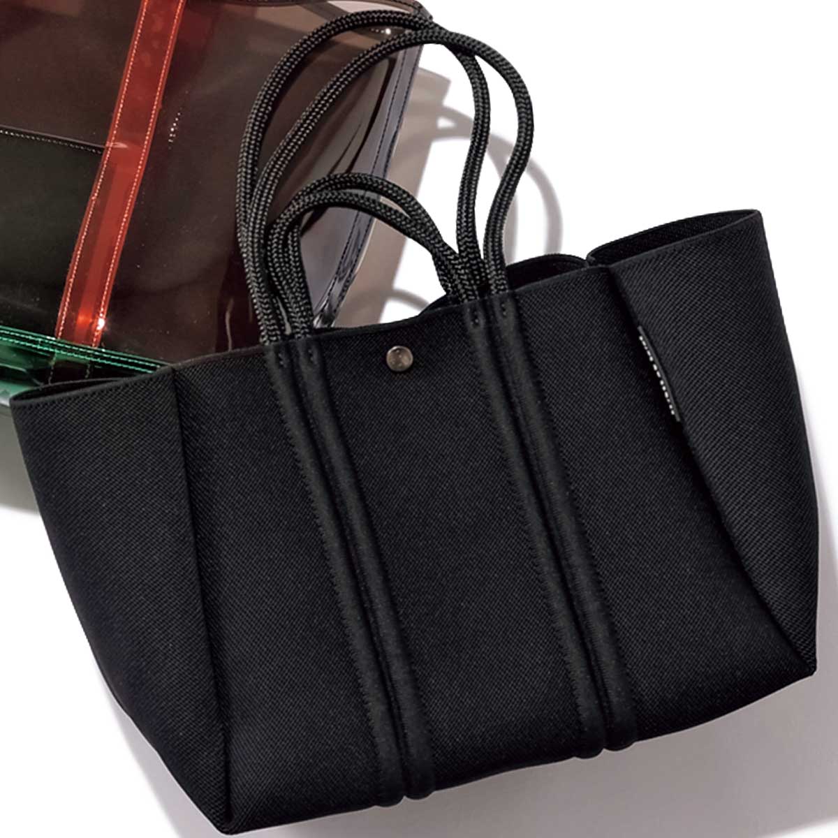 ステート オブ エスケープの黒トート