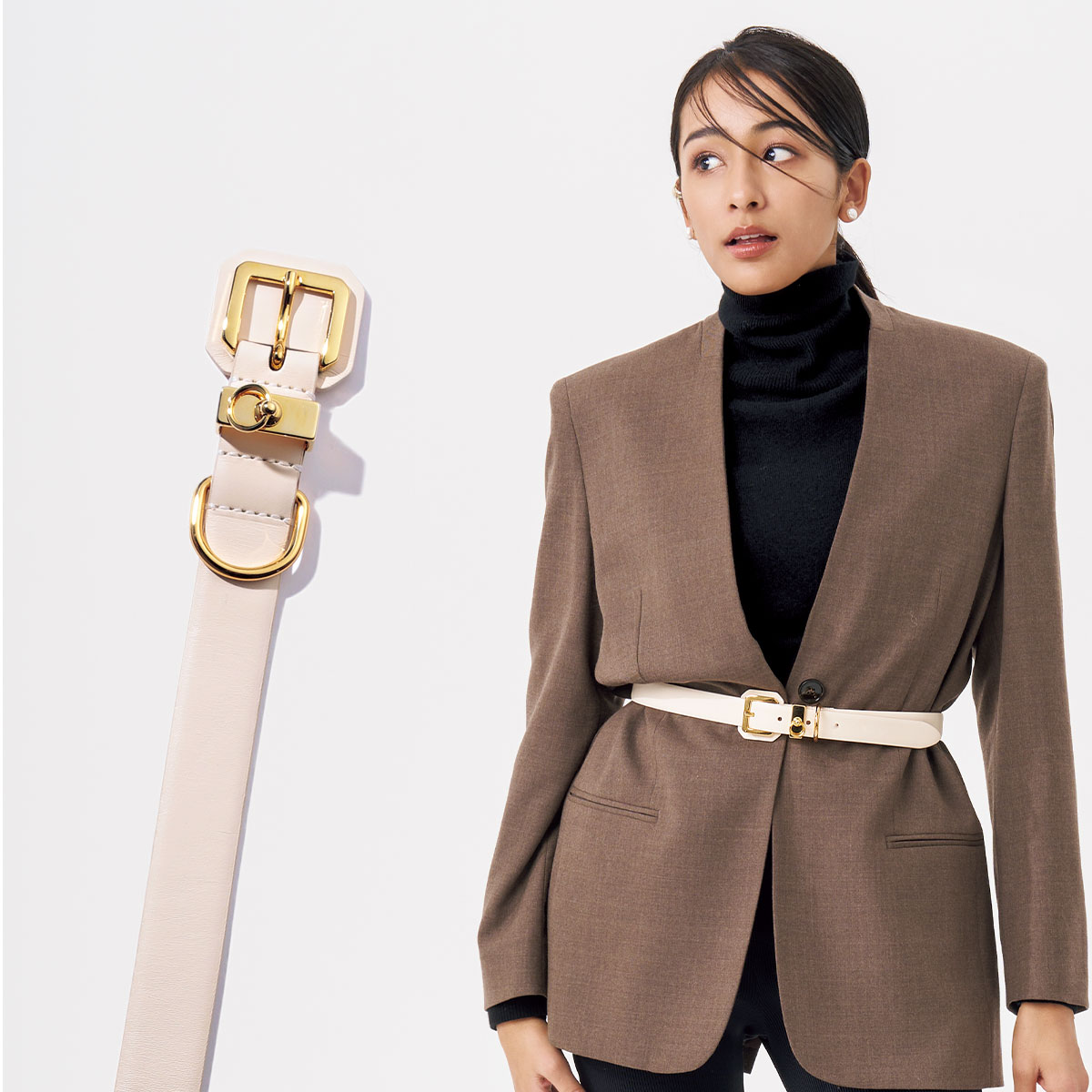 キレイめベルトをジャケットの上から合わせて洒落見え確実