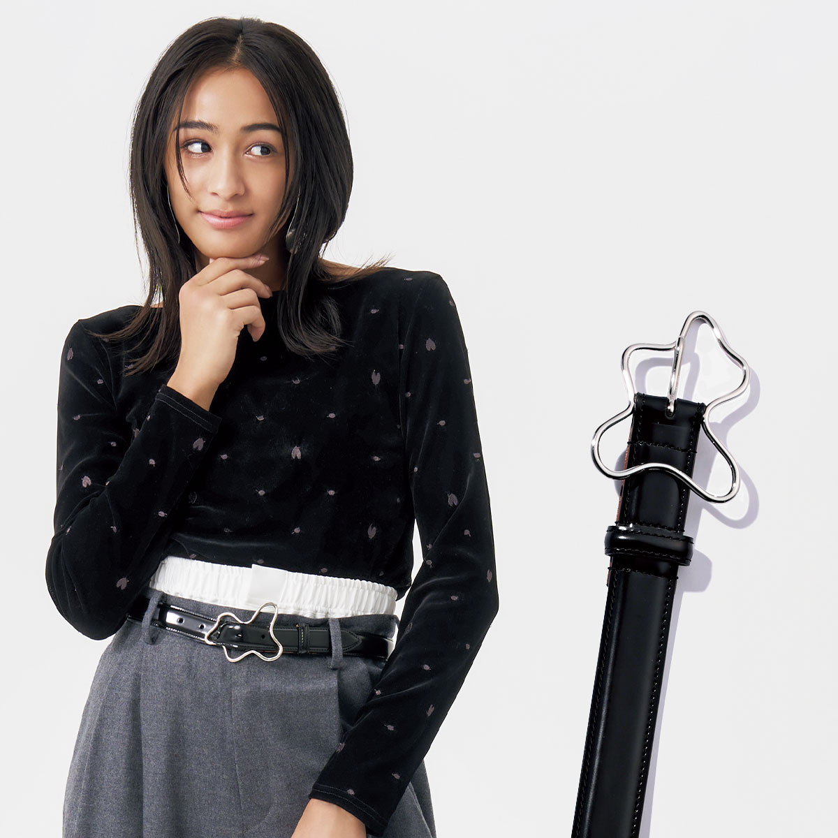 アクセサリー感覚で合わせることができるベルトが今どき