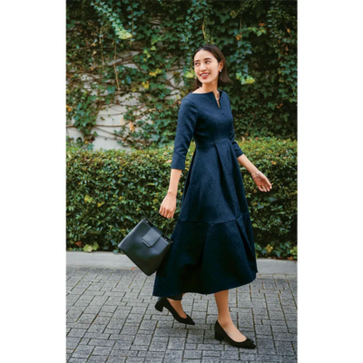 【ハレの日ワンピ】着映え＆きちんと感を両立！ネイビーでも地味見えしない