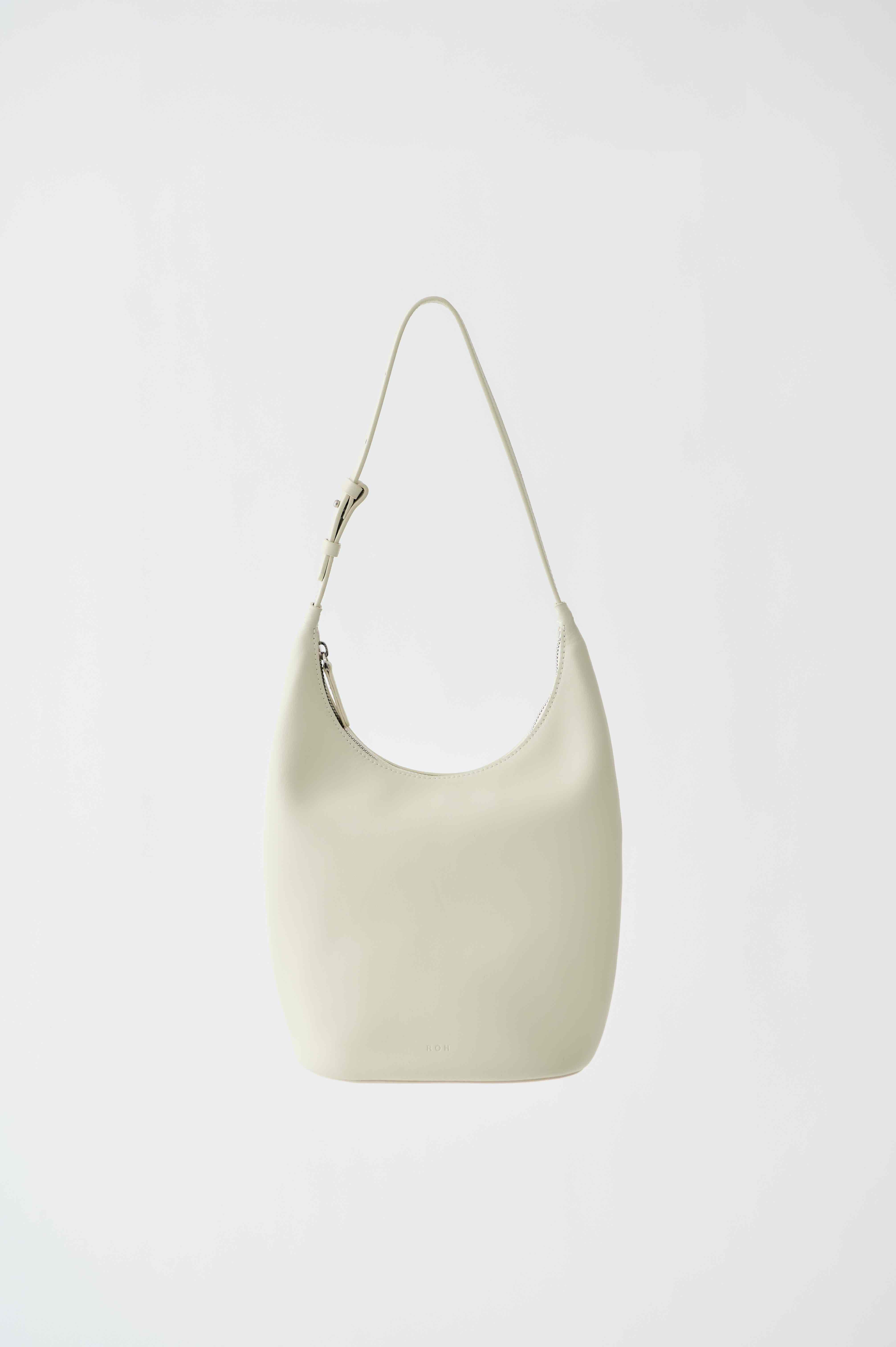 デイリーにも応用しやすい ROH SEOULのきちんとショルダー