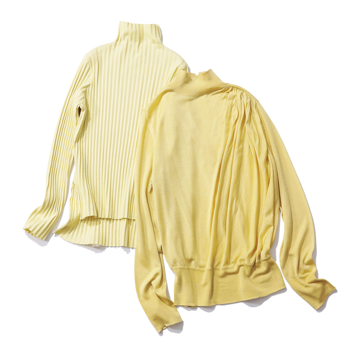 エストネーションのイエローのリブタートルとアドーアのプリーツが入ったイエローのタートル
