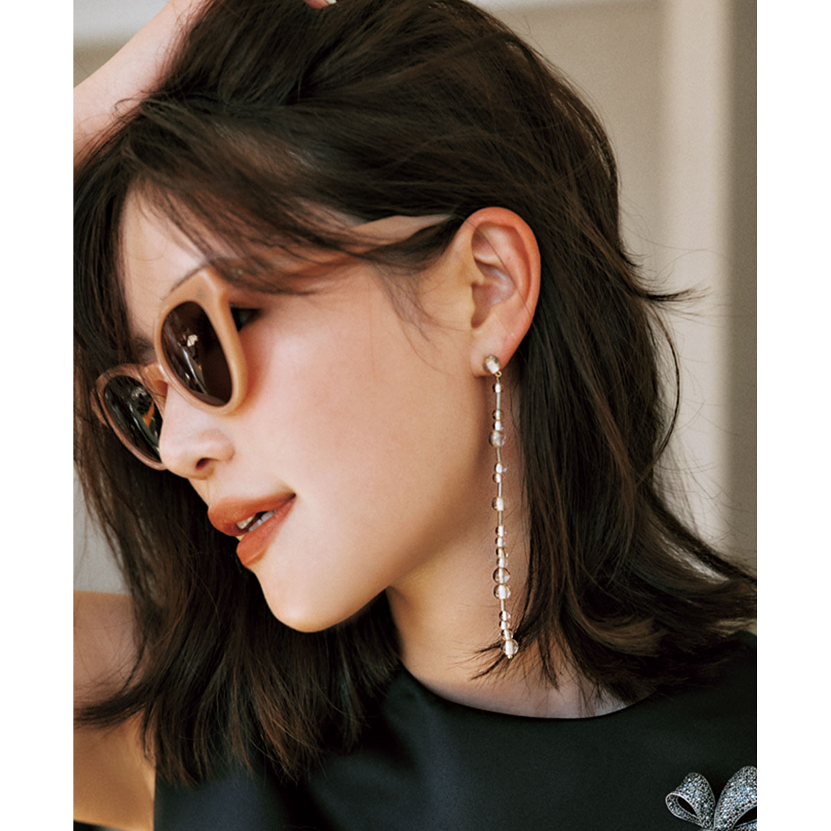 ツル バイ マリコ オイカワのぶら下がりピアス