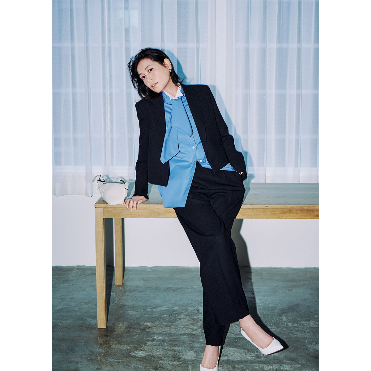 サヴィル サヴィのキレイめジャケット＆パンツコーデ