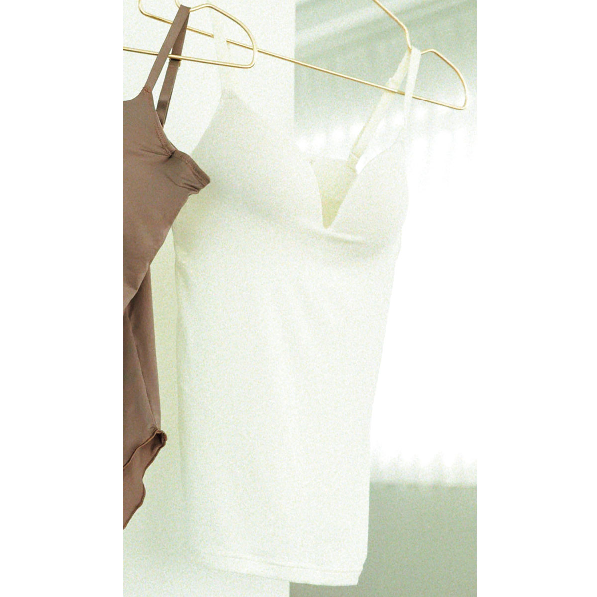 ワンノバの3Dワイヤレスブラキャミソール