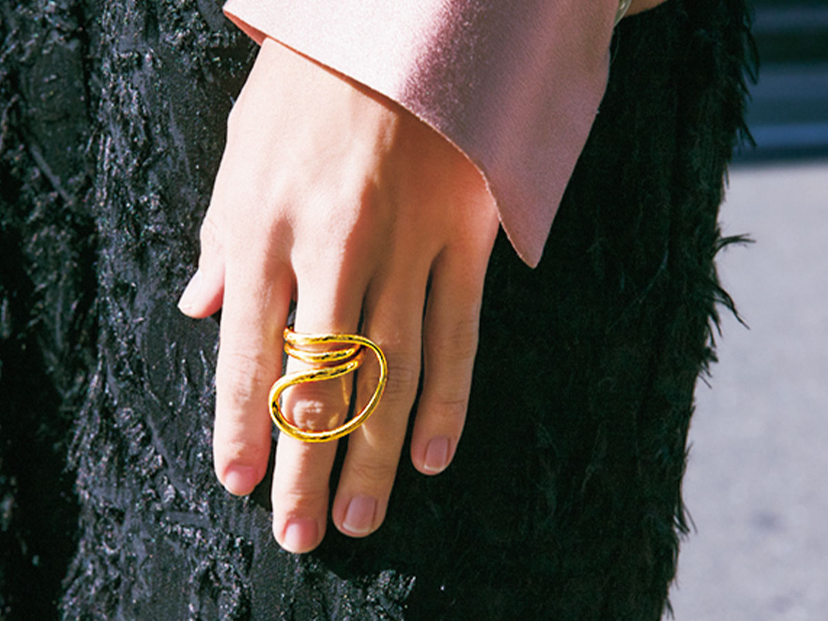 シャルロットシェネのリング