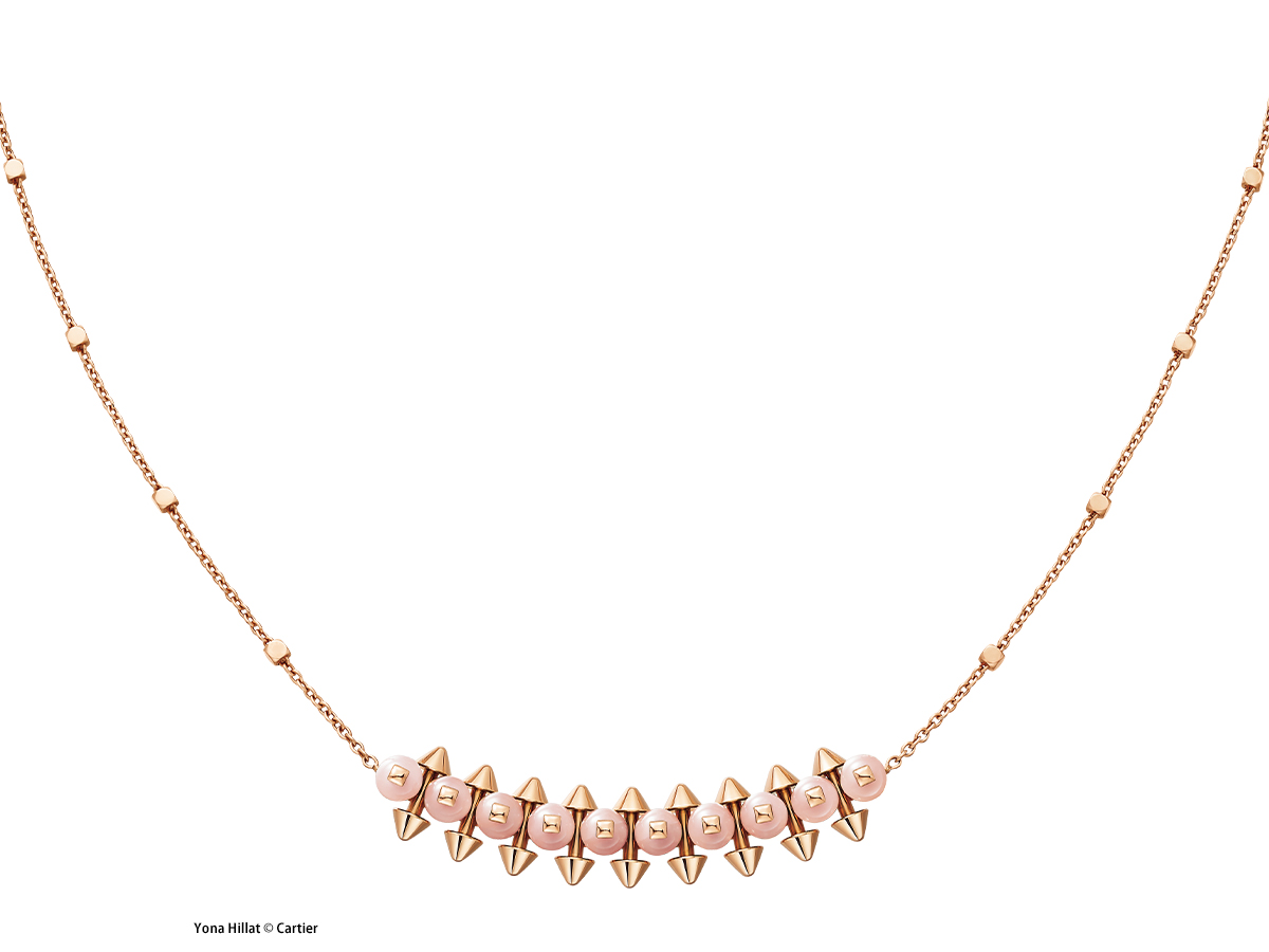 クラッシュ ドゥ カルティエのピンクゴールドとピンクカルセドニーのネックレス