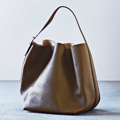 復職買いに【お仕事トート】新名品！大容量でタフに使えるレザーが最適解