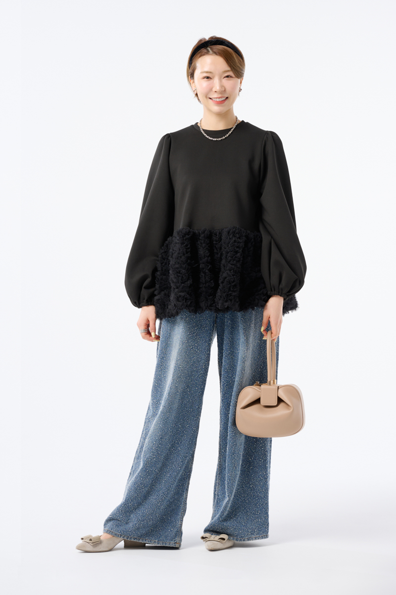 クラウドチームVERY高橋香穂の[THREE SQUARE]チュールペプラムプルオーバーコーデ