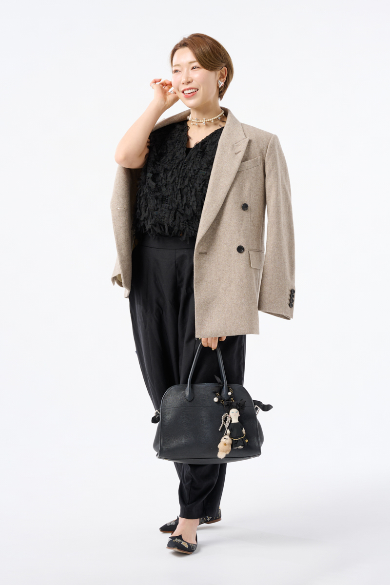 クラウドチームVERY高橋香穂の[THREE SQUARE]リボンペタルジレコーデ