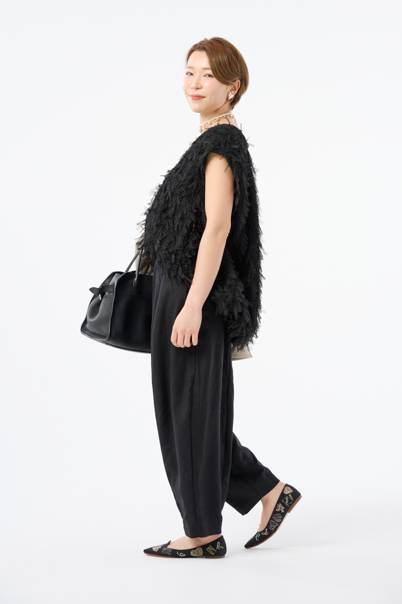 クラウドチームVERY高橋香穂の[THREE SQUARE]リボンペタルジレコーデ