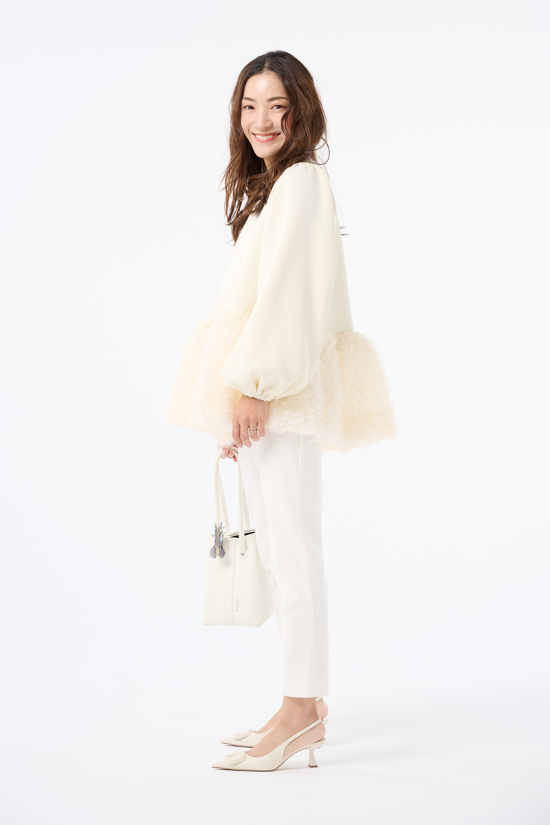 クラウドチームVERY髙松愛里の[THREE SQUARE]チュールペプラムプルオーバーコーデ