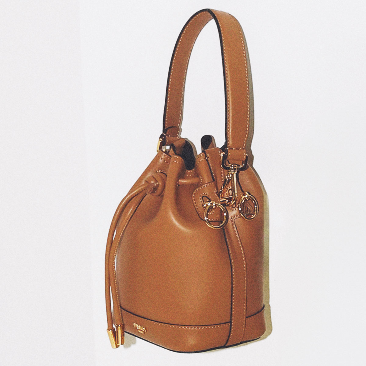 フェンディの巾着型バッグ