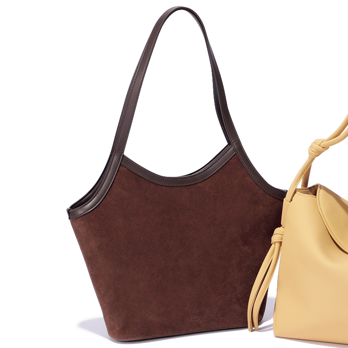 ローソウルの茶スエードのショルダートート